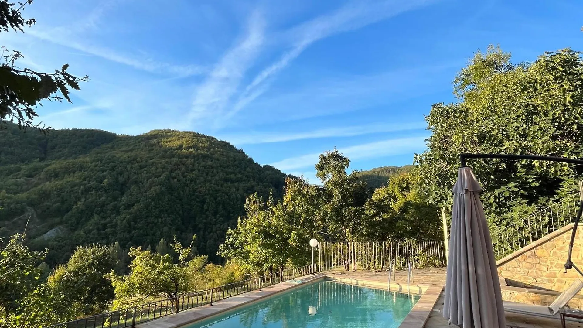 L'Antico Palazzo - Mansion With Pool Villa Toano Italy