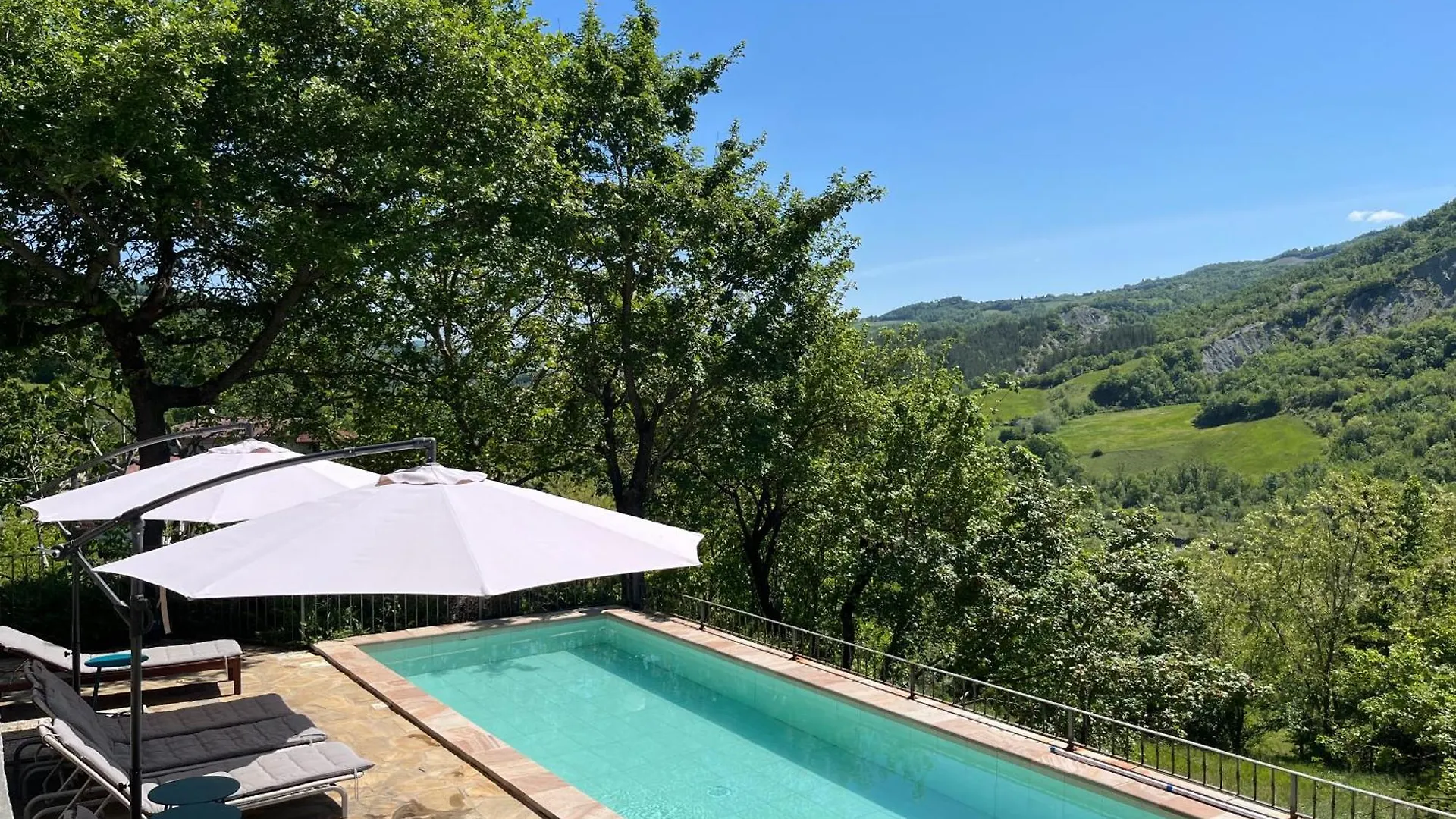 L'Antico Palazzo - Mansion With Pool Βίλα Toano Ιταλία